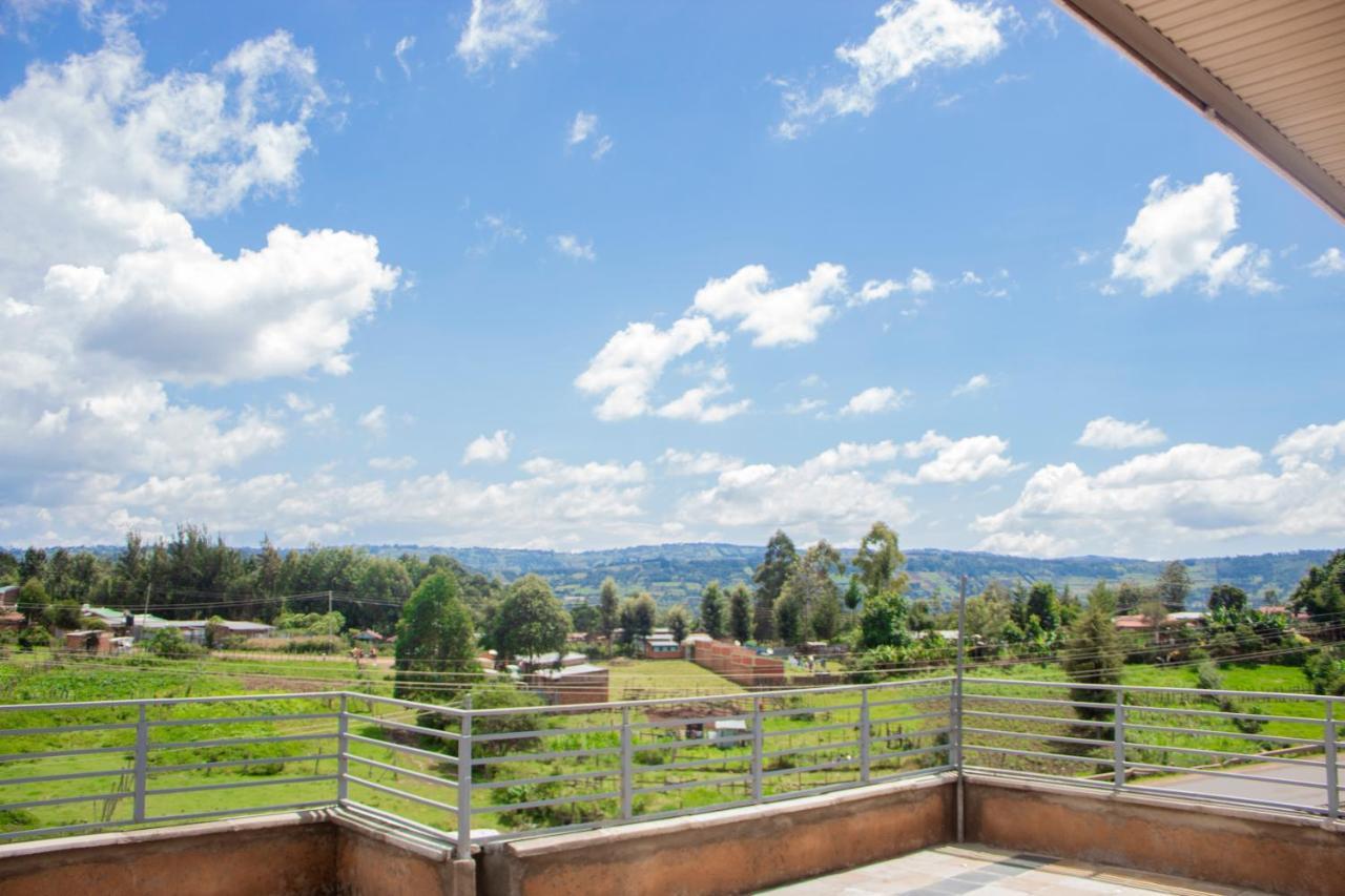 The Willis Hotel, Bomet Extérieur photo