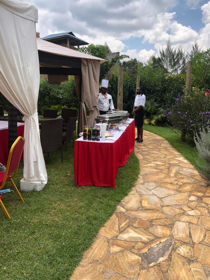 The Willis Hotel, Bomet Extérieur photo